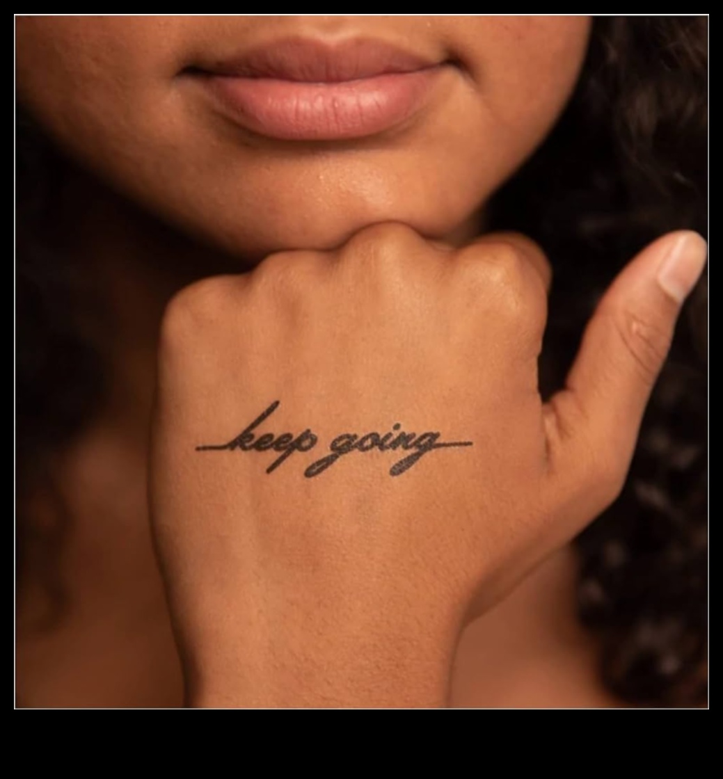 דיו דיו: סיפורים שסופרו באמצעות קעקועים עדינים על היד