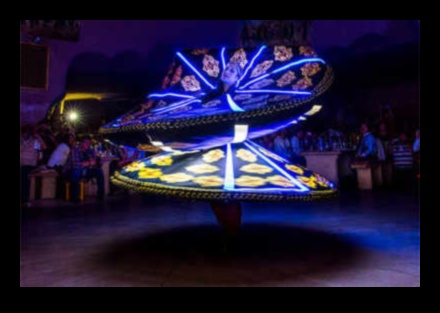 אקסטרווגנזה של תכשיטי אופנה: איפה סגנון פוגש חומר