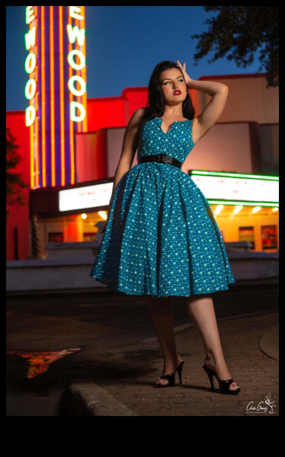 חוטים נצחיים: תלבושות וינטג' שזורות עם היסטוריית אופנה