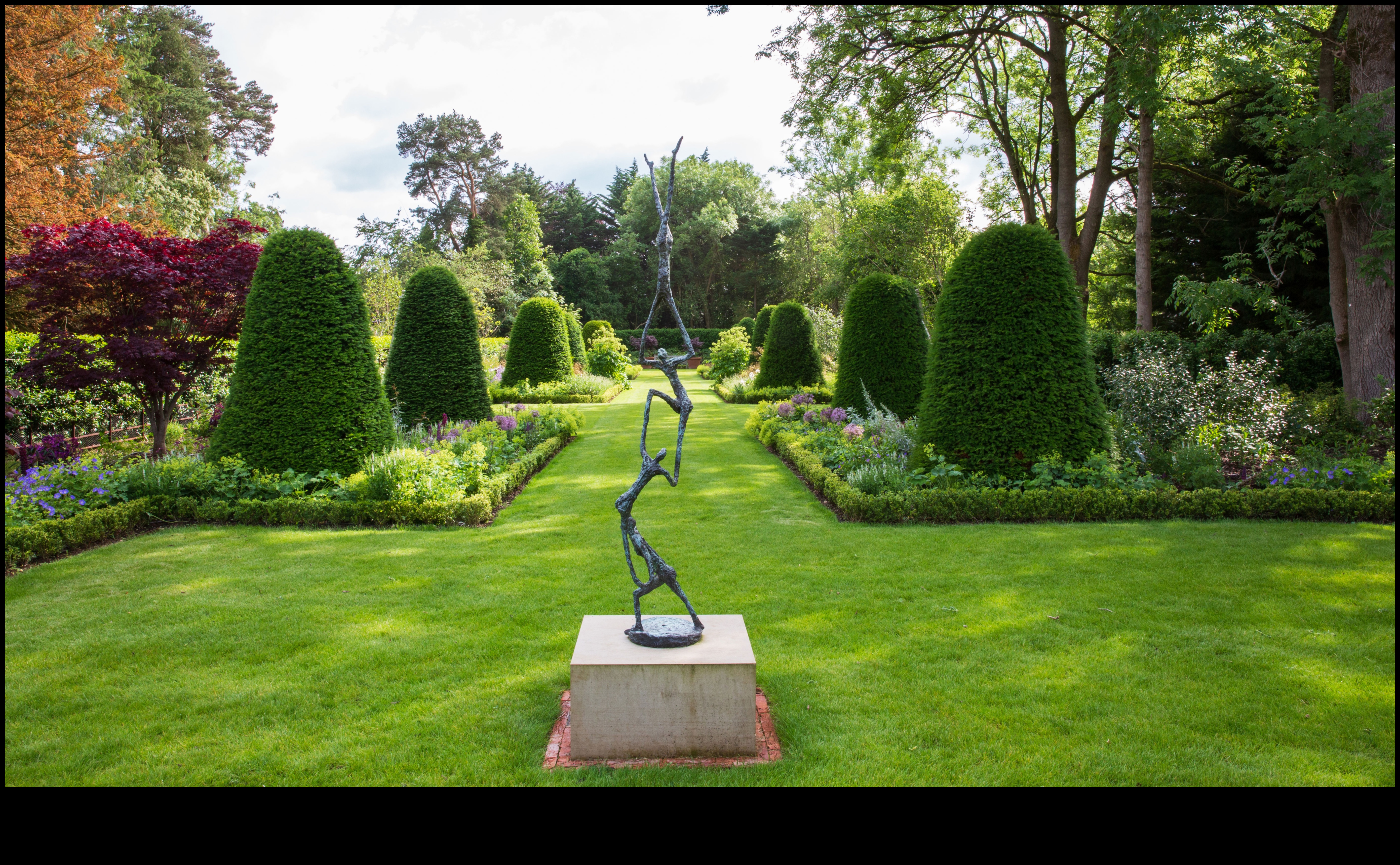 Elevate Your Garden: The Magic of Sculptural Beauty