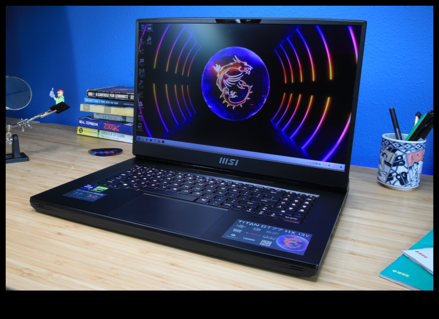 טכנולוגיה פוגשת מסורת: מחשבים ניידים למשחקים בסגנון רטרו עם תכונות מודרניות