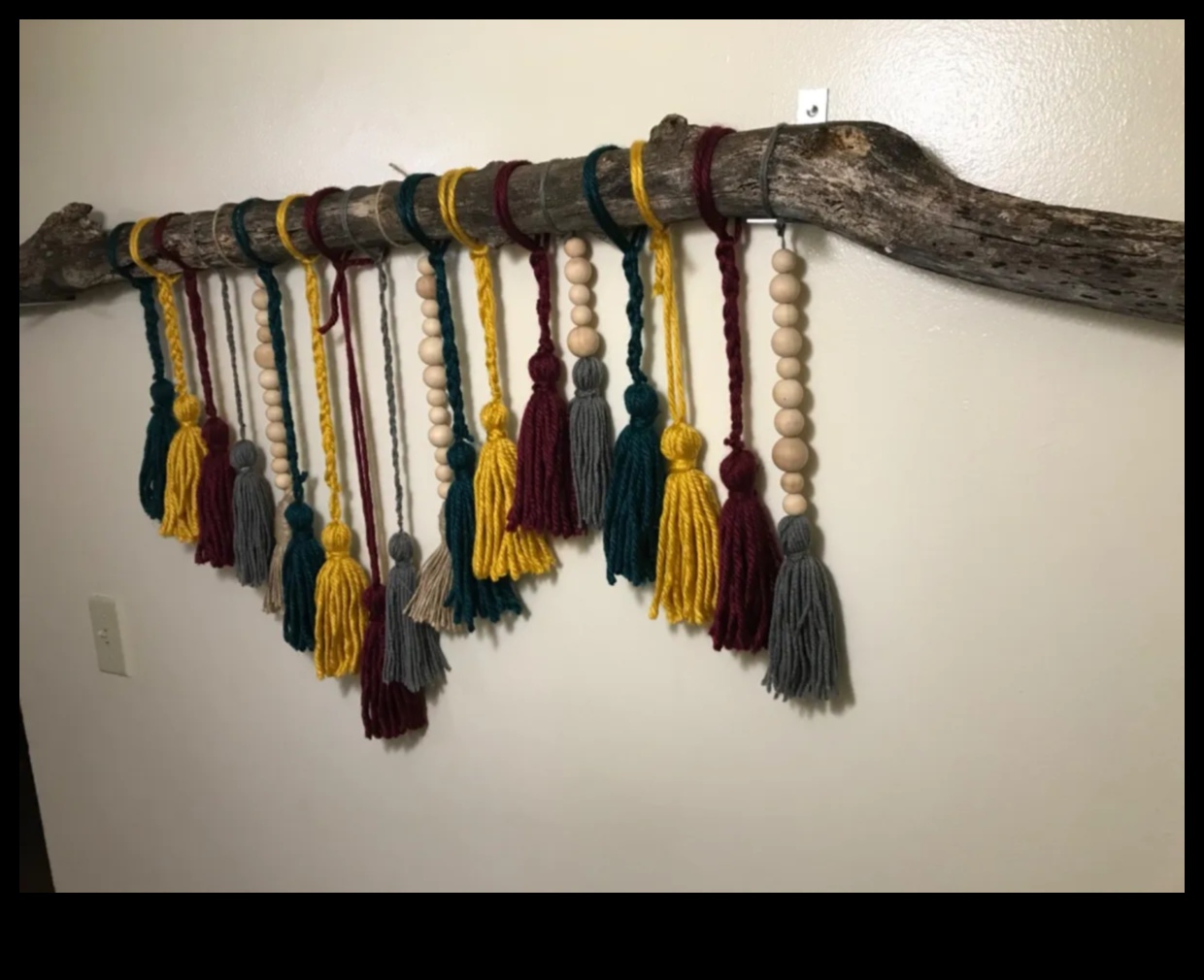 שטיח חי: חוטים של יצירתיות בעיצוב גוף אמנותי