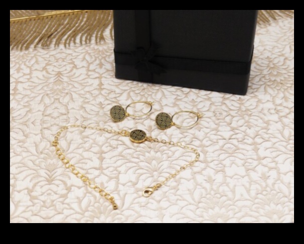 אלגנטיות אלגנטית בזהב: גלה את אמנות הקישוט