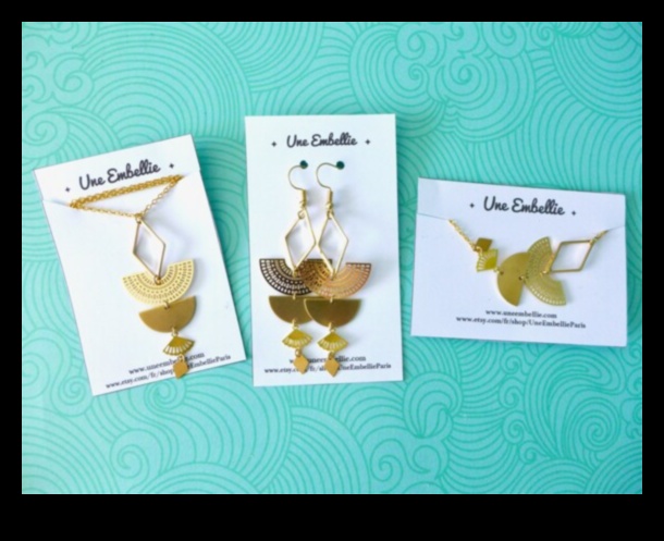 אלגנטיות אלגנטית בזהב: גלה את אמנות הקישוט