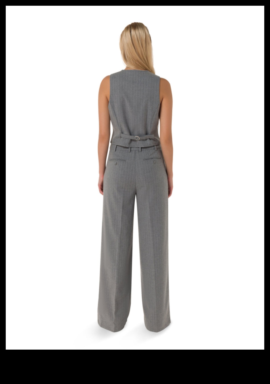 כריזמה שיקית: משדרת אלגנטיות מגנטית דרך הסגנון שלך