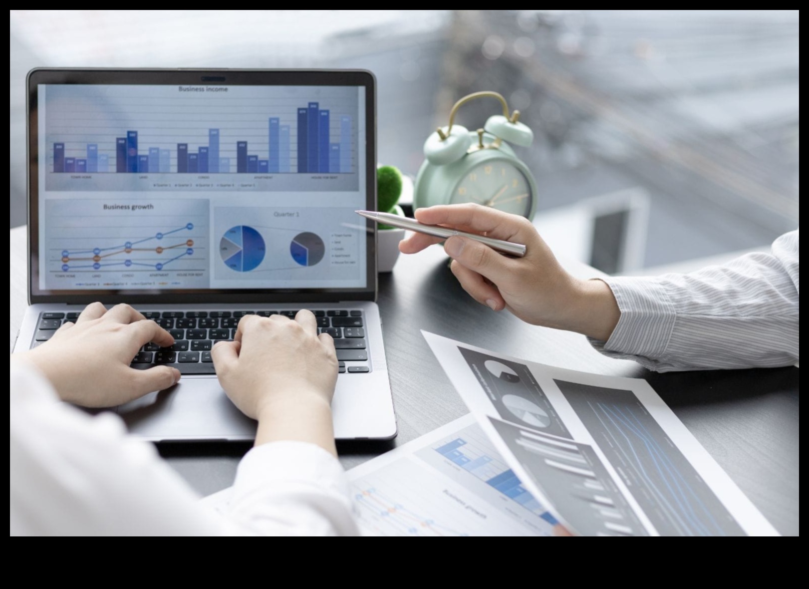 ערכת כלים דיגיטלית נוודים: אביזרים חיוניים לעובדים מרוחקים