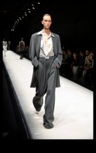 מבט זוהר: שים את עיניך על הפיתוי של האופנה המודרנית