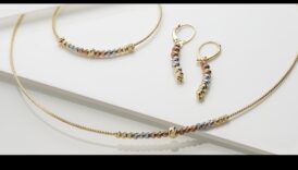 פיתוי קורן: חשיפת היופי של תכשיטי זהב